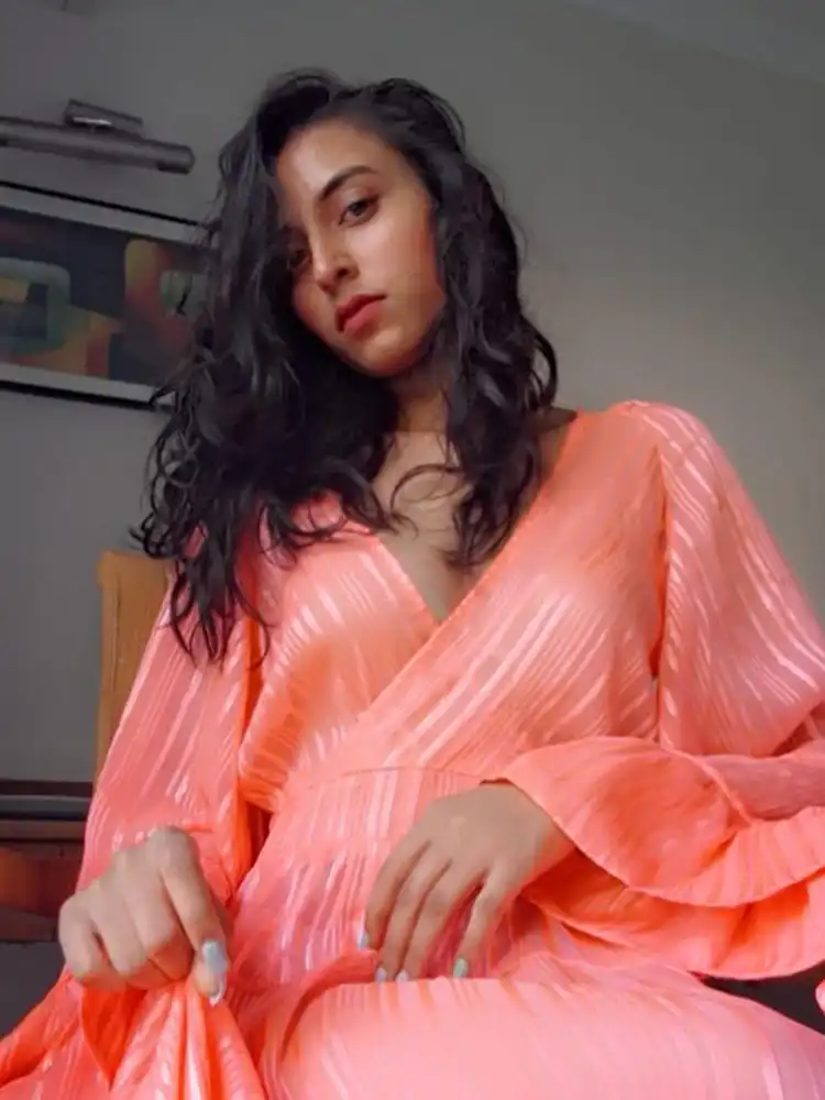 foreigner calls girls in Delhi